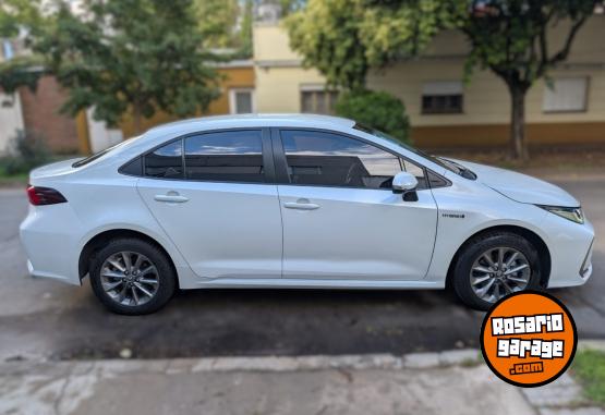 Autos - Toyota Corolla xei hv 1.8 cvt 2022 Electrico / Hibrido 63850Km - En Venta