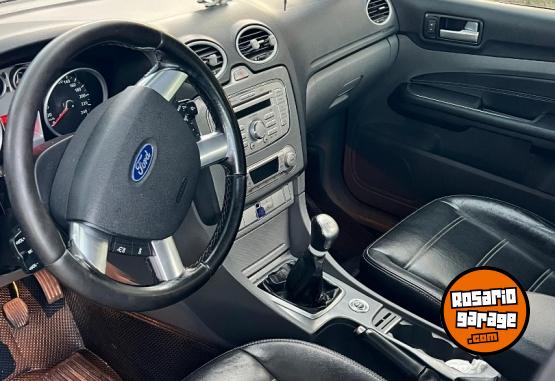 Autos - Ford Focus Ghia 2011 Nafta 199000Km - En Venta