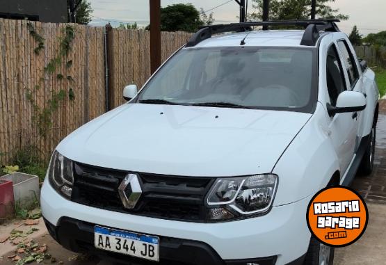Utilitarios - Renault Oroch 2016 Nafta 98000Km - En Venta