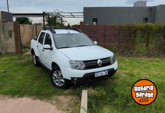 Utilitarios - Renault Oroch 2016 Nafta 98000Km - En Venta