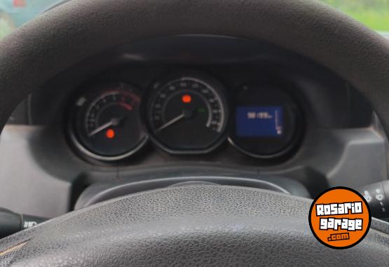 Utilitarios - Renault Oroch 2016 Nafta 98000Km - En Venta