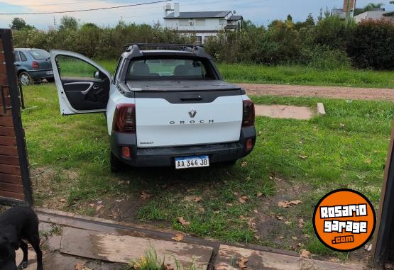 Utilitarios - Renault Oroch 2016 Nafta 98000Km - En Venta