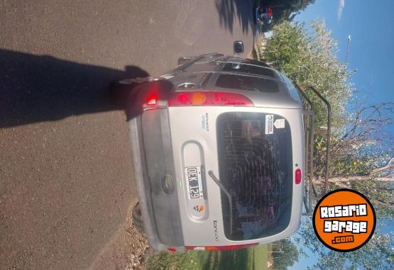 Utilitarios - Renault Kango autenthic 2014 GNC 247000Km - En Venta