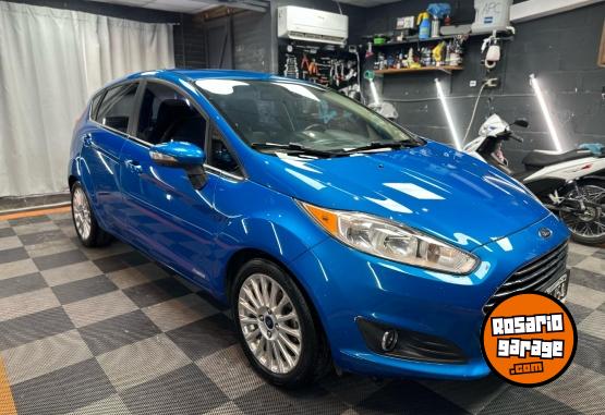 Autos - Ford Fiesta titanium 2015 GNC 150000Km - En Venta