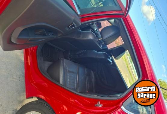 Autos - Ford Fiesta Titanium 2015 Nafta 110000Km - En Venta