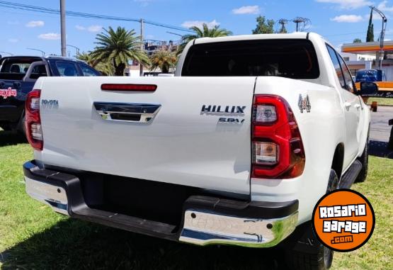 Camionetas - Toyota Hilux 4x4 2.8 SRV 2022 Diesel - En Venta