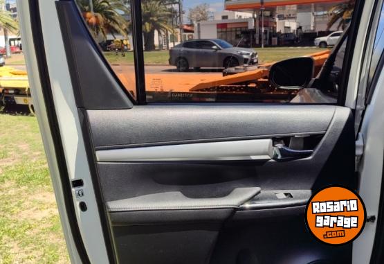 Camionetas - Toyota Hilux 4x4 2.8 SRV 2022 Diesel - En Venta