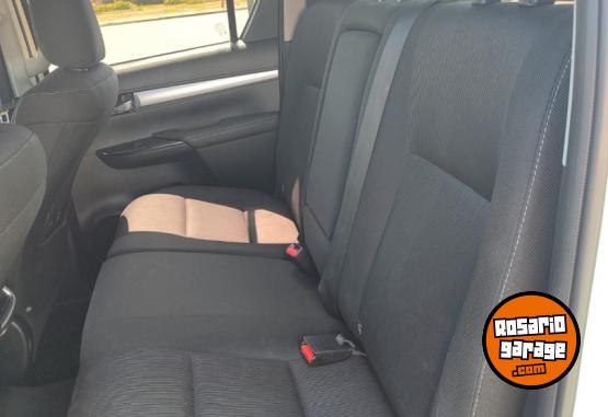 Camionetas - Toyota Hilux 4x4 2.8 SRV 2022 Diesel - En Venta