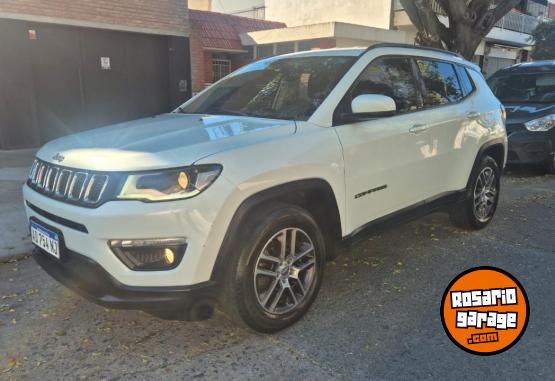 Camionetas - Jeep Compass 1ra mano permuto 2019 Nafta 102000Km - En Venta
