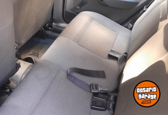 Autos - Volkswagen Gol power 1.4 5p 2011 Nafta 270000Km - En Venta