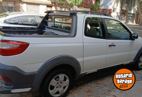 Utilitarios - Fiat Strada 2015 GNC 240000Km - En Venta