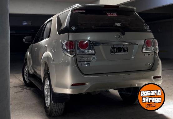 Camionetas - Toyota Hilux SW4 2013 Diesel 197000Km - En Venta