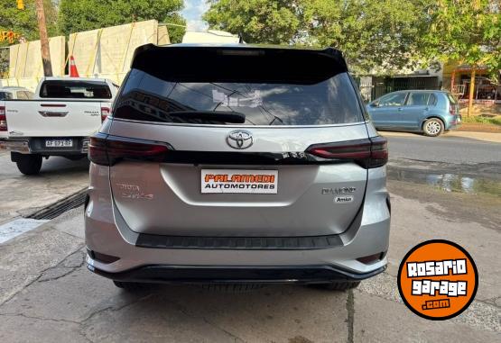 Camionetas - Toyota SW4 2.8 TDI DIAMOND 2022 2022 Diesel 90000Km - En Venta