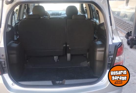 Autos - Chevrolet SPIN 2019 Nafta 94740Km - En Venta