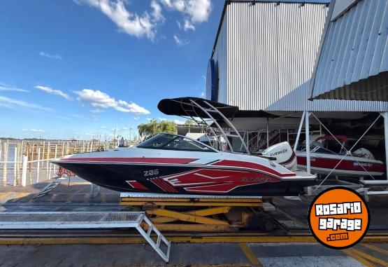 Embarcaciones - Lancha Classer 206 - EVINRUDE 150HP + TRAILER PREMIUM - En Venta