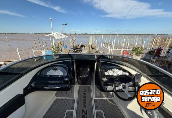 Embarcaciones - Lancha Classer 206 - EVINRUDE 150HP + TRAILER PREMIUM - En Venta