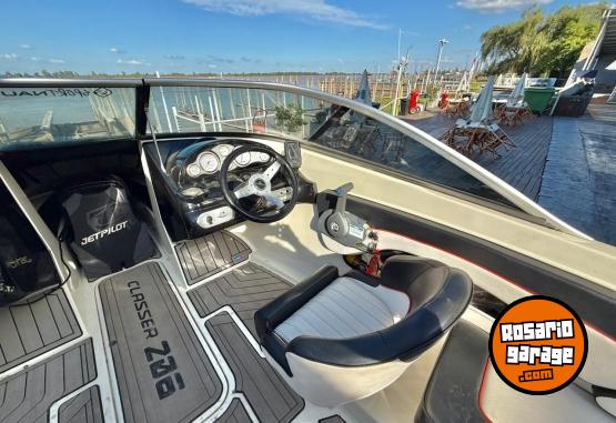 Embarcaciones - Lancha Classer 206 - EVINRUDE 150HP + TRAILER PREMIUM - En Venta