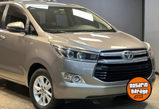 Camionetas - Toyota Innova 2019 Nafta 139700Km - En Venta