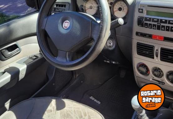 Camionetas - Fiat Strada ADVENTURE 1.8  8V 2010 Nafta 197000Km - En Venta