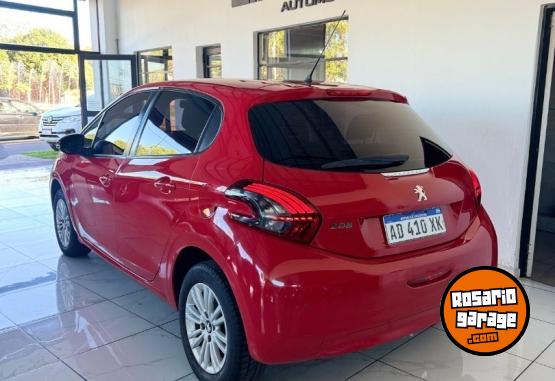 Autos - Peugeot 208 ALLURE 2019 Nafta 85000Km - En Venta