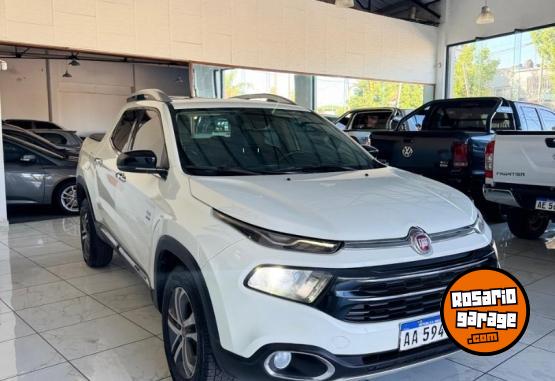 Camionetas - Fiat TORO VOLCANO PACK PREMIUM 2016 Diesel 130000Km - En Venta