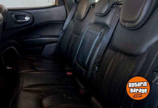 Camionetas - Fiat TORO VOLCANO PACK PREMIUM 2016 Diesel 130000Km - En Venta