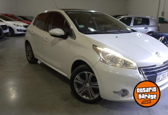 Autos - Peugeot 208 2016 Nafta 93000Km - En Venta