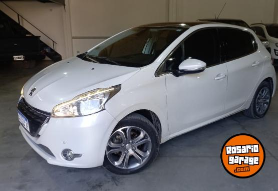 Autos - Peugeot 208 2016 Nafta 93000Km - En Venta