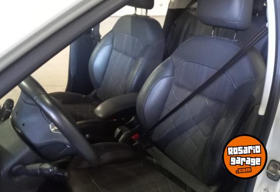 Autos - Peugeot 208 2016 Nafta 93000Km - En Venta