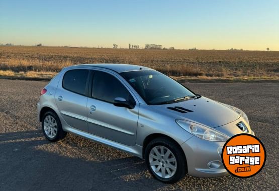 Autos - Peugeot 207 compact 2013 Nafta 154000Km - En Venta