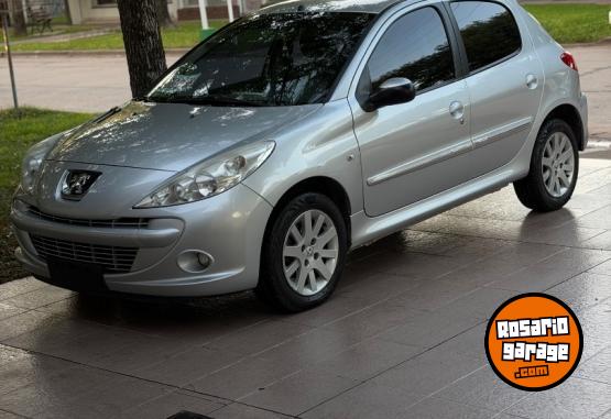 Autos - Peugeot 207 compact 2013 Nafta 158500Km - En Venta