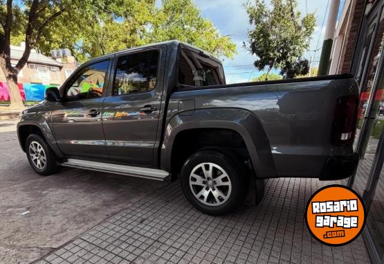Camionetas - Volkswagen Amarok V6 Confortline. 2023 Diesel 96000Km - En Venta