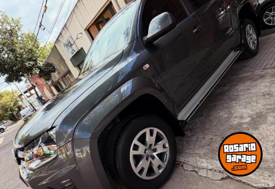 Camionetas - Volkswagen Amarok V6 Confortline. 2023 Diesel 96000Km - En Venta