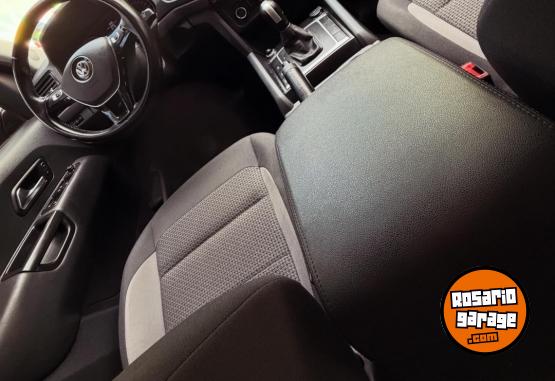 Camionetas - Volkswagen Amarok V6 Confortline. 2023 Diesel 96000Km - En Venta