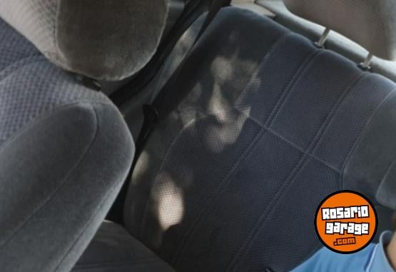 Autos - Ford Ghia 2.0i 1996 Nafta 99000Km - En Venta