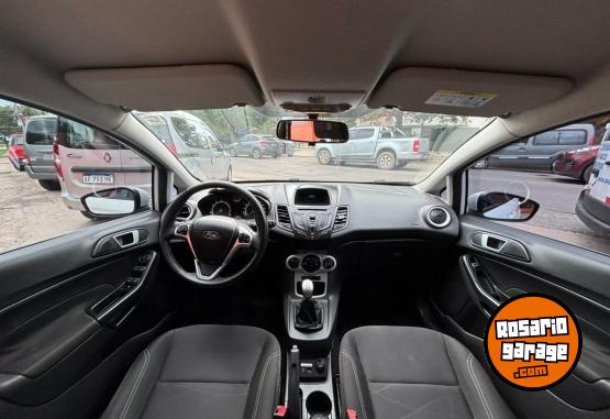 Autos - Ford Fiesta Kinetic 1.6 SE 2017 Nafta 124000Km - En Venta