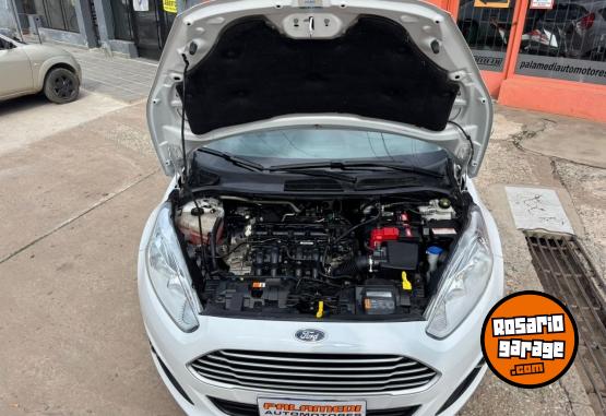 Autos - Ford Fiesta Kinetic 1.6 SE 2017 Nafta 124000Km - En Venta