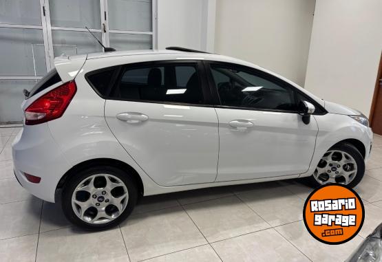 Autos - Ford FIESTA KD TITANIUM 2012 Nafta 77000Km - En Venta