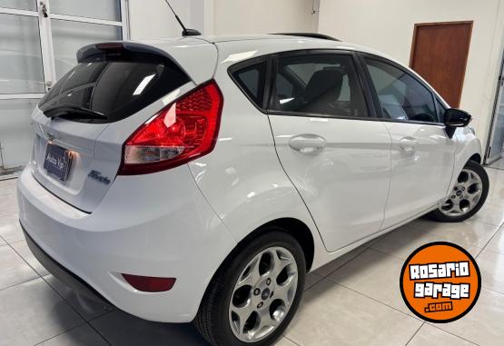 Autos - Ford FIESTA KD TITANIUM 2012 Nafta 77000Km - En Venta