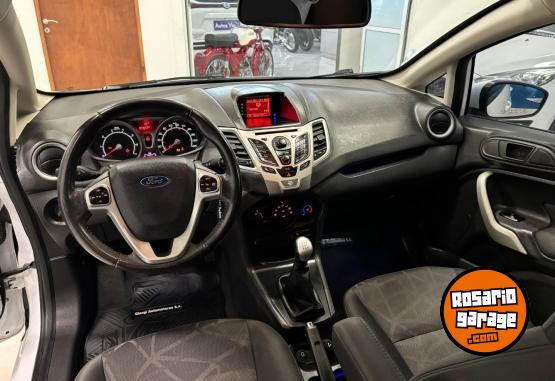 Autos - Ford FIESTA KD TITANIUM 2012 Nafta 77000Km - En Venta