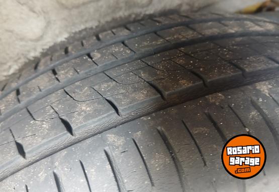 Utilitarios - Renault Kangoo 1.6 2011 GNC 270000Km - En Venta