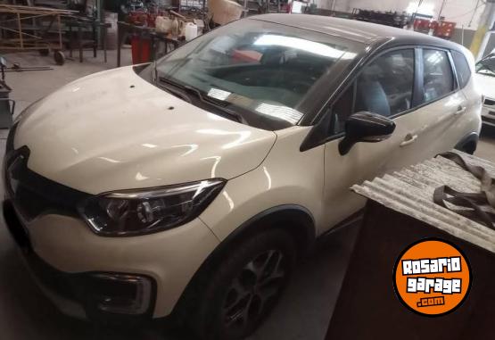 Autos - Renault Captur 2017 Diesel 30000Km - En Venta