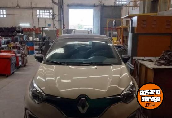 Autos - Renault Captur 2017 Diesel 30000Km - En Venta
