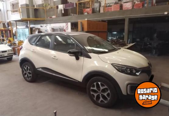 Autos - Renault Captur 2017 Diesel 30000Km - En Venta