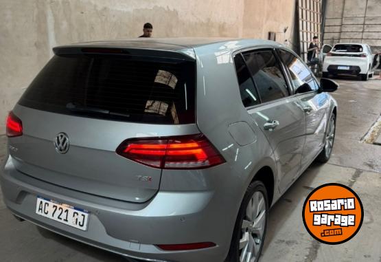 Autos - Volkswagen Golf 2018 Nafta 107000Km - En Venta