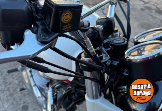 Motos - Royal Enfield 650 interceptor 2023 Nafta 4950Km - En Venta