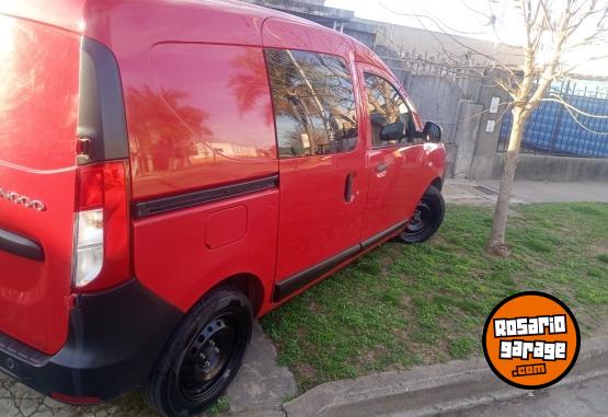 Utilitarios - Renault Kangoo 2018 Nafta 120000Km - En Venta