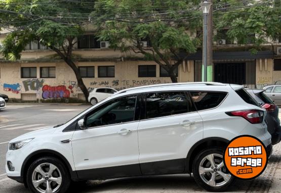 Camionetas - Ford Kuga 2.0 Titanium 2018 Nafta 80000Km - En Venta
