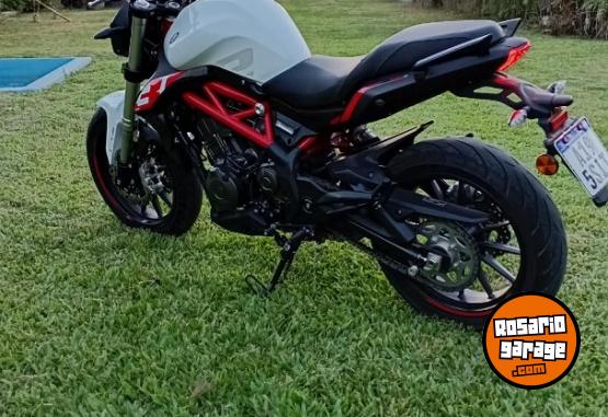 Motos - Benelli 302s 2023 Nafta 2200Km - En Venta
