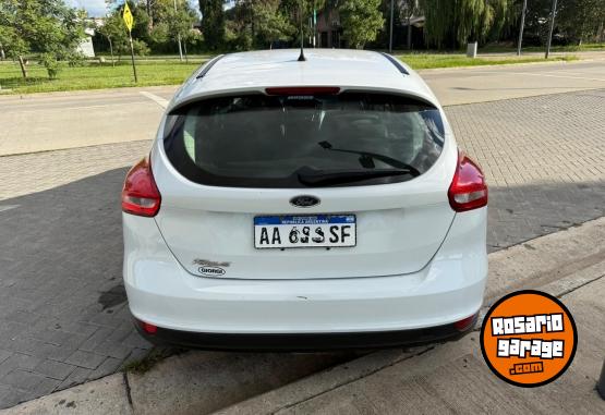 Autos - Ford Focus 2016 Nafta 120000Km - En Venta